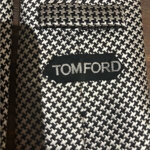 Tom Ford 60” Hand-folded Stunning Necktie New without Tag
